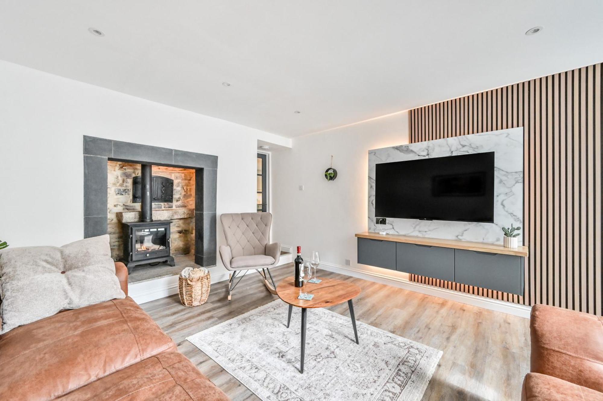 1 Bake Serenity - Premium Coastal Retreat In Looe, Cornwall